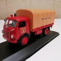 Modellini dei Vigil del Fuoco Italiani