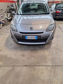 Renault clio 5p dynamic 2010