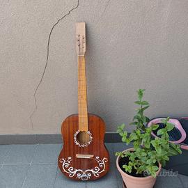chitarra artigianale etnica