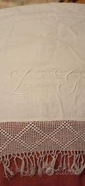 asciugamano vintage con pizzo