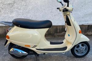Vespa 50 ET2 anno 1997 – solo 4.000 km –
