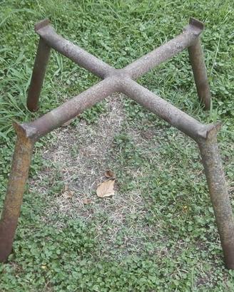 CAVALLA IN FERRO ARTIGIANALE ( x TINOZZE O SIMILI)