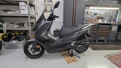 Voge Sfida SR1 125 GT