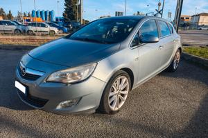 Opel Astra 1.4 Turbo 5 porte Cosmo
