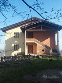 Villa indipendente al grezzo con 2 appartamenti