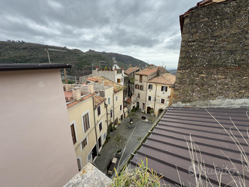 Casa su 2 livelli con terrazzo - Borgo di Casape