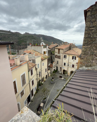 Casa su 2 livelli con terrazzo - Borgo di Casape