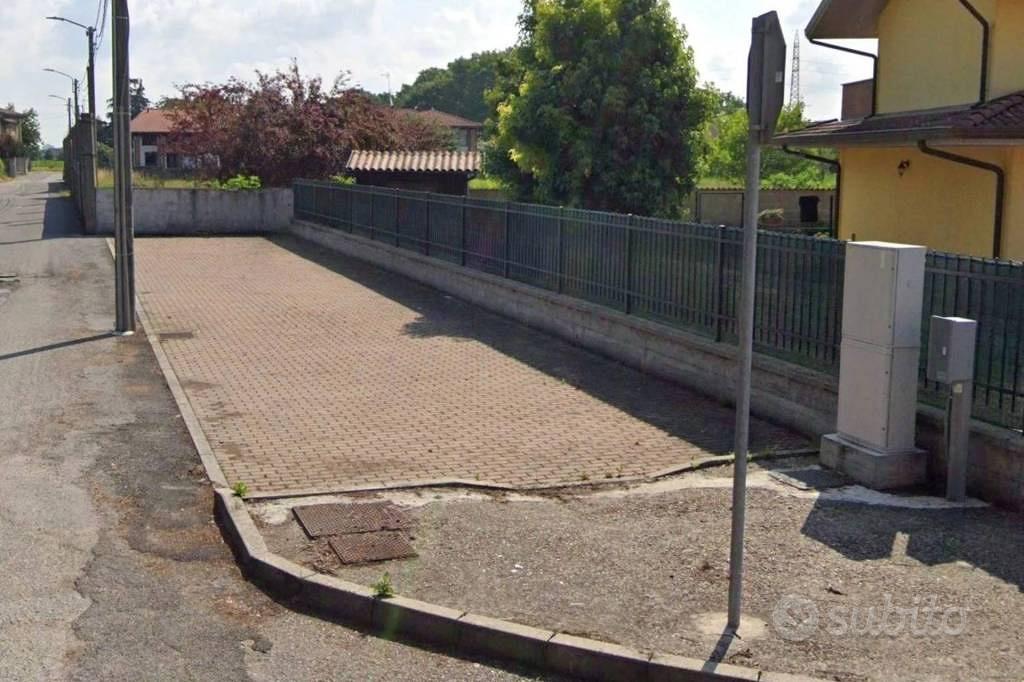 Immobile in asta di 6967 m² a Pieve Porto Morone - Vista 2
