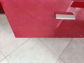 Mobile di legno e acciaio 