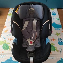 Cybex Aton 5 + Base ISOFIX Q-Fix