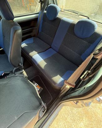 PEUGEOT 106
