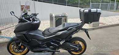 Honda Forza 750 special edition