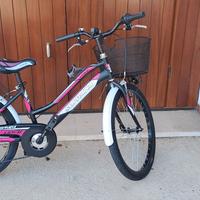 Bicicletta per ragazzina