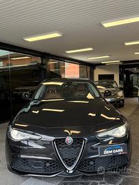 Alfa Romeo Giulia 2.2 Turbodiesel 210 CV AT8 AWD Q