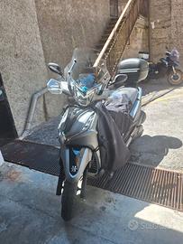 Kymco Agility 300i