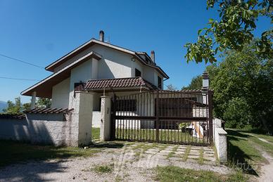 Villa singola - Polesio (Ascoli Piceno)