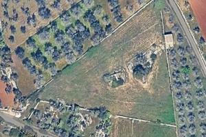 Terreno con annesso deposito