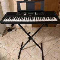 Pianola elettrica YAMAHA