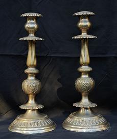 Coppia di candelieri argentati fine XIX° secolo