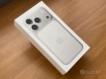 Apple Iphone 17 Pro 256gb  Sigillato Nuovo + Cover