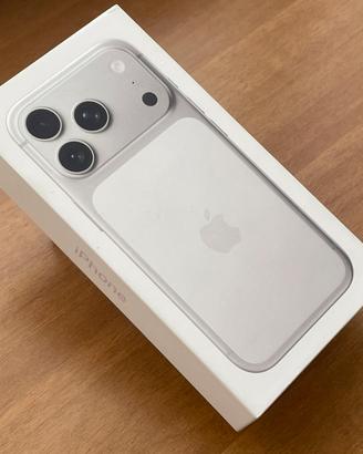 Apple Iphone 17 Pro 256gb  Sigillato Nuovo + Cover