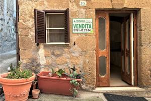 2 LOCALI A FARNESE