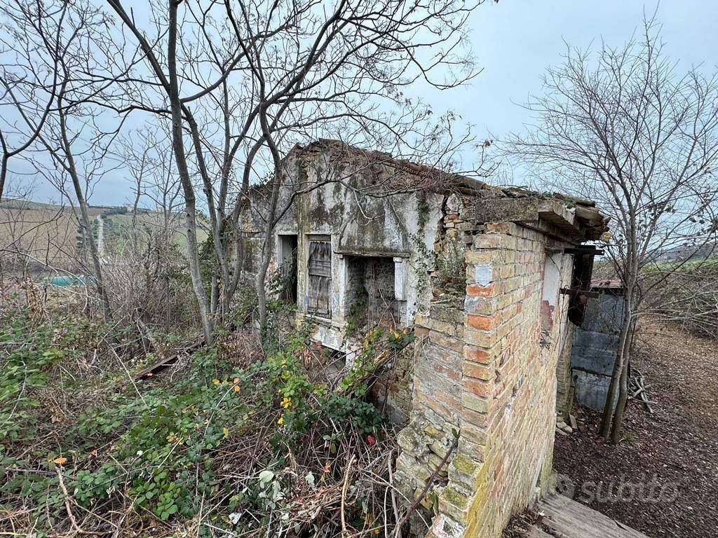 Rudere con terreno - Porto San Giorgio - Vista 4