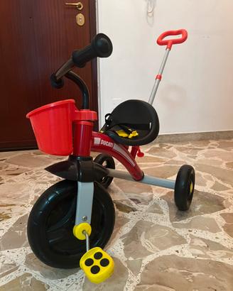 Triciclo ducati