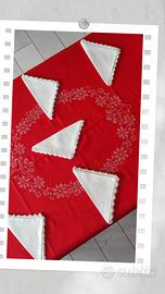 Tovaglia in lino ricamata a mano + 9 tovaglioli