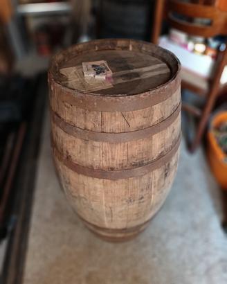 vecchia botte per arredo