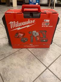 Milwaukee m18 BH -402C
