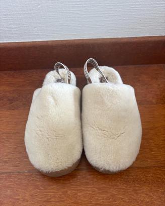 UGG scarpa aperta