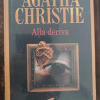 3) 18  libri di Agatha Christie, Hachette