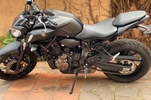 YAMAHA MT-07