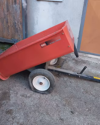 carretto trattorino tagliaerba 