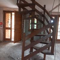 Scala chiocciola in legno
