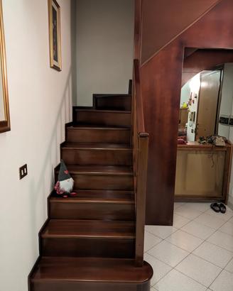 scala interna legno
