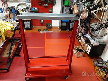 Supporto a carrello per pannelli porta minuterie