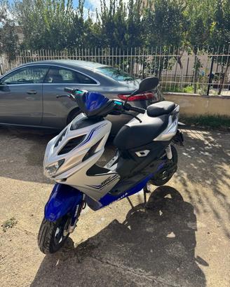 Yamaha Aerox 50 2019 - 6000 km