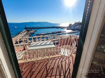 Isola del Giglio, vista mare. SETTEMBRE E OTTOBRE