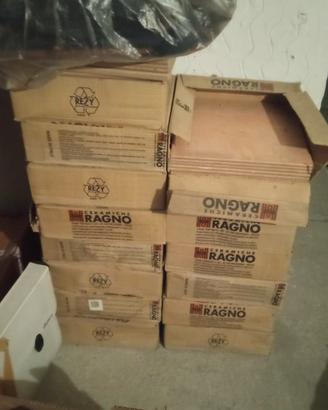 Ceramica x pavimento Ragno, formato 33x33, 25mq