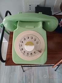 Telefono vintage verde a rotella anni '60/70