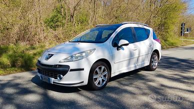 stupenda Peugeot 207 SW 1.6 Vti adatta per neopate