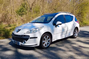 stupenda Peugeot 207 SW 1.6 Vti adatta per neopate