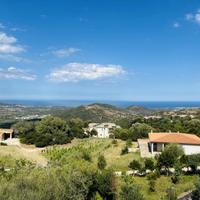 Villa singola con ampio terreno e vista mare