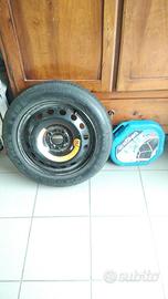 ruotino Doblò anno 2007 + catene da neve