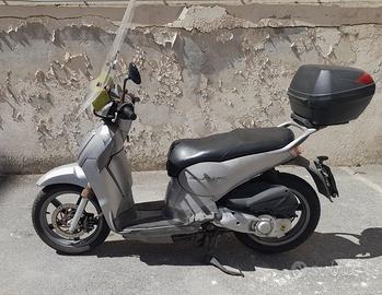 Scarabeo 200 per uso ricambi.