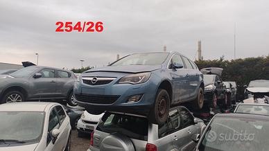 Pezzi di ricambio Opel Astra del 2010