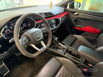 AUDI RSQ3