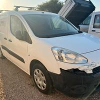 Peugeot furgone anno 2014 1.6 dci cv96